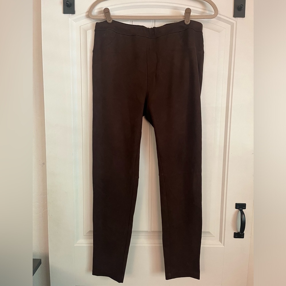 2 Pairs of Sanctuary leggings XL 
Sueded chocolate brown 
Camo green